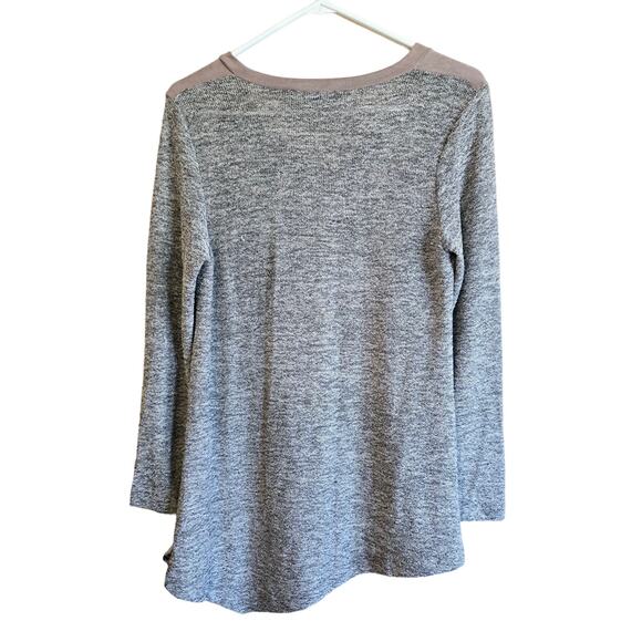 Citron Poeme snake skin with faux suede asymmetrical hem shirt - Picture 2 of 5